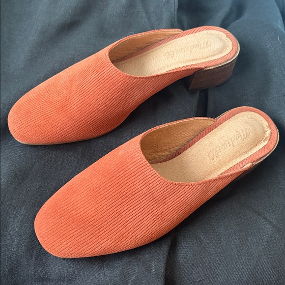 Madewell Alicia Mule in Corduroy Suede Rust Orange, 8 - Picture 5 of 8